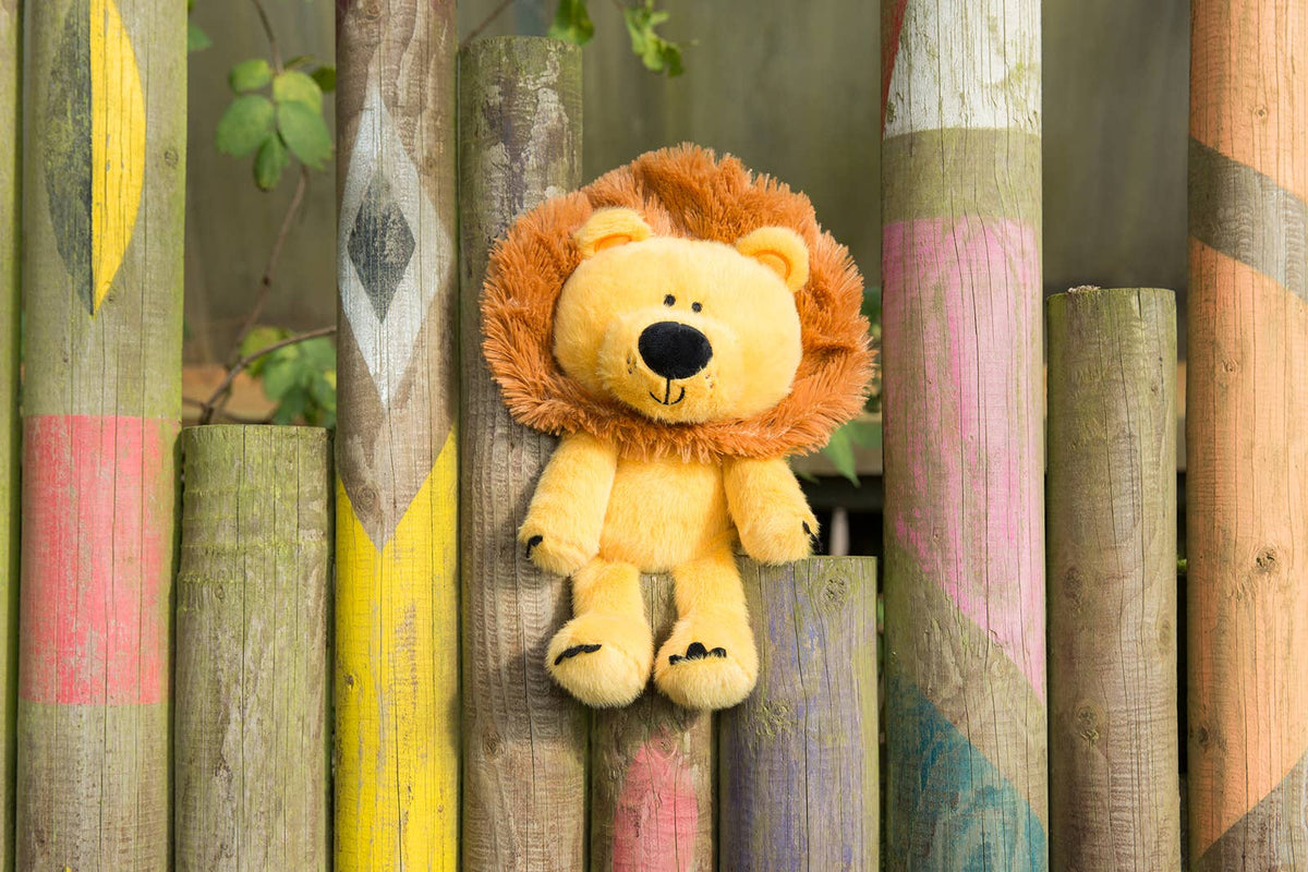 Zoo Crew Lennon the Lion